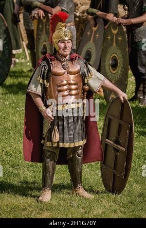 Alba Iulia, Roumanie - 04 mai 2019 : légionnaire romaine pendant le festival Apulum romain 'Revolta'. Banque D'Images