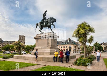 Cherbourg-Octeville, France - 22 mai 2017 : le monument à Napoléon inauguré en 1858, le travail d'Armand Le Veel, situé à Place Napoléon dans Ch Banque D'Images