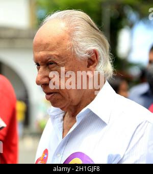 salvador, bahia / brésil - 2 octobre 2016: Haroldo Borges Rodrigues Lima, politicien brésilien vu dans la ville de Salvador.*** Légende locale *** Banque D'Images