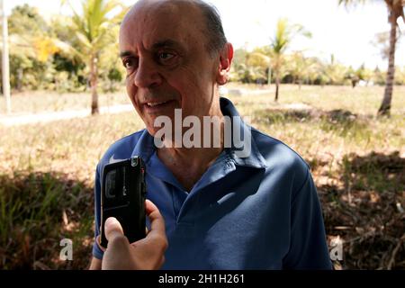 porto seguro, bahia / brésil - 3 janvier 2010: José Serra, ancien gouverneur de l'État de Sao Paulo est vu dans le quartier de Trancoso, dans la ville Banque D'Images