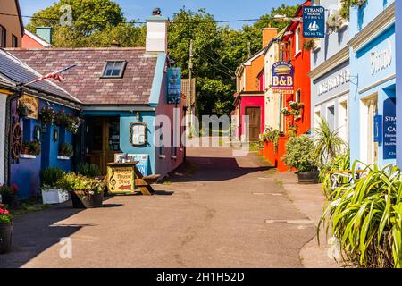 Dingle, Irlande, août 2018 bâtiments colorés, pubs, boutiques et restaurants autour de la ville côtière de Dingle dans le comté de Kerry Banque D'Images