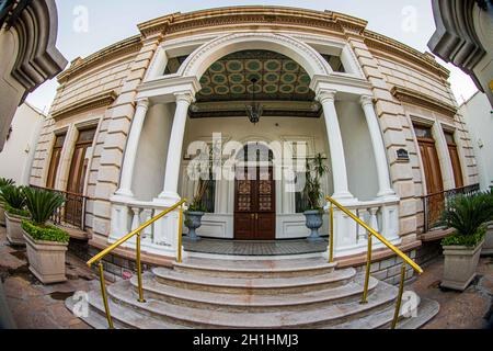 Vue générale de Casa Arias. Célèbre et ancienne Casa Arias sur Aquiles Serdán rue dans le centre historique de Hermosillo, Sonora, Mexique.Architecture ancienne, INAH ...Maison Arias (photo par Luis Gutierrez / Norte photo) Vista général de Casa Arias. famosa y antigua Casa Arias en la calle Aquiles Serdán en el centro histórico de Hermosillo, Sonora, Mexique.Arquitectura antigua, INAH...(Photo par Luis Gutierrez/Norte photo) Banque D'Images