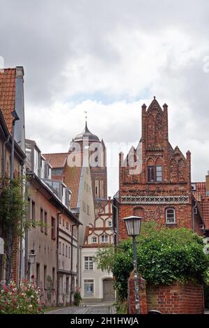 Wulflamhaus - mittelalterliches Giebelhaus im Stil der Backsteingatik, Stralsund, Mecklenburg-Vorpommern, Deutschland Banque D'Images