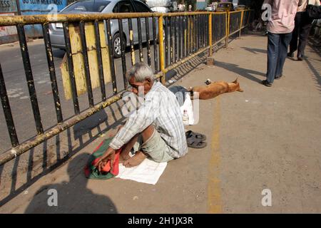 Rues de Kolkata.Des milliers de mendiants sont les castes les plus défavorisées qui vivent dans les rues. Banque D'Images