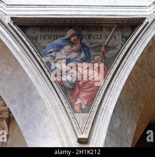 Fresque de Judith par Raffaele Vanni dans l'église de Santa Maria del Popolo, Rome, Italie Banque D'Images