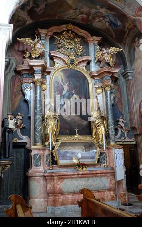 Autel de Sainte Barbara dans l'église de Barcherzigenkirche à Graz, Styrie, Autriche Banque D'Images