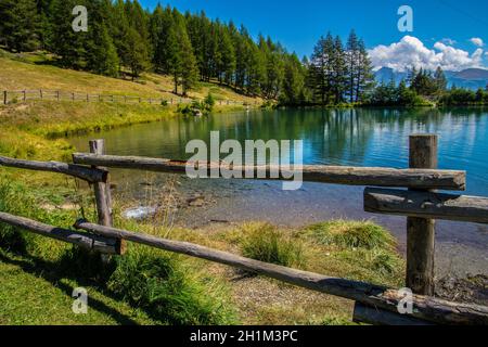 lac de joux en vens à val aoste en italie Banque D'Images