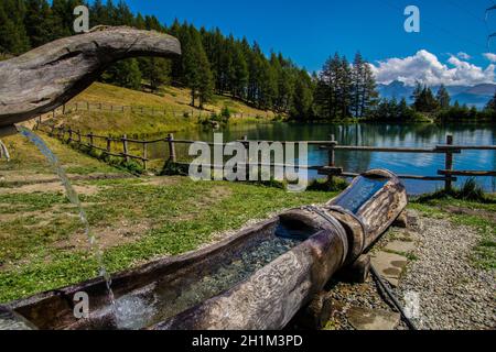 lac de joux en vens à val aoste en italie Banque D'Images