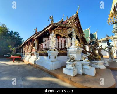 Temple Wat Ming Mueang à Chiang rai, Thaïlande. Banque D'Images