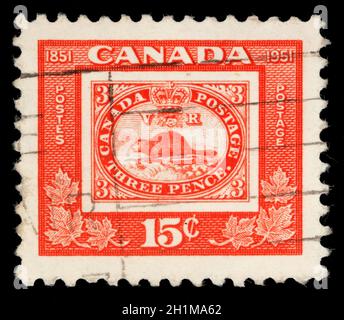 Timbre imprimé au Canada émis pour le centenaire du premier timbre de poste canadien montre la reproduction du premier timbre canadien de 1851 (castor), vers 19 Banque D'Images