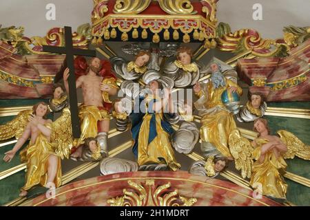 Sainte Trinité avec la Vierge Marie, statue sur l'autel principal de la chapelle de la Saint Roch à la Croatie, du comitat Banque D'Images