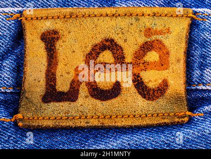 KAMCHATKA, Russie - le 13 octobre 2017 - libre d'étiquette en cuir de Lee jeans de marque.C'est un fabricant américain, fondé en 1889. Banque D'Images