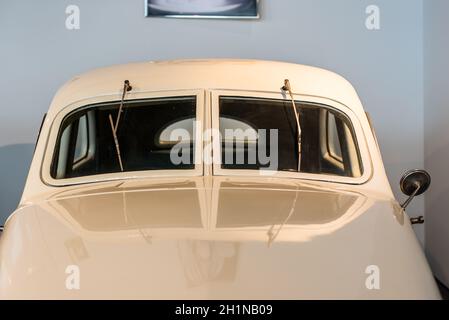 Malaga, Espagne - décembre 7, 2016 : 1937 Westchester Cordon USA voiture affichée à l'automobile, Musée de la mode et de Malaga en Espagne. Banque D'Images