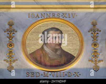 Le pape Jean XIV fut pape de décembre 983 à sa mort en 984 dans la basilique Saint-Paul à l'extérieur des murs, Rome, Italie Banque D'Images