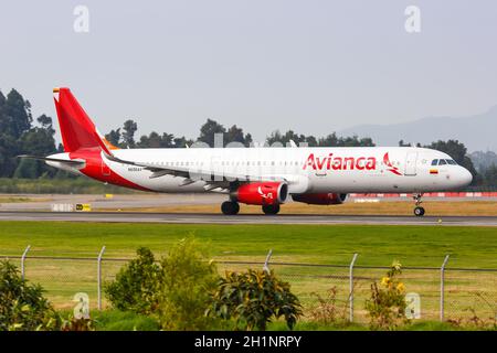 Bogota, Colombie - 30 janvier 2019 : avion Avianca Airbus A321 à l'aéroport de Bogota (BOG) en Colombie. Airbus est une base européenne de constructeurs d'avions Banque D'Images