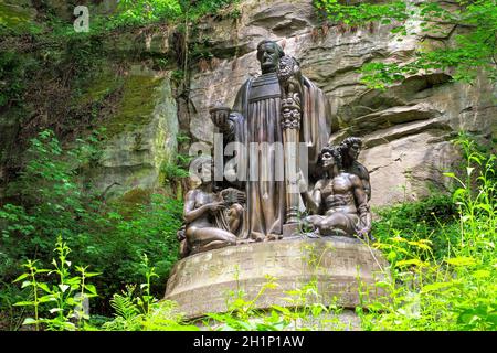 Richard Wagner Denkmal im Liebethaler Grund in der Sächsischen Schweiz - Richard Wagner Monument à la vallée de Liebethaler Grund dans l'Elbe grès Mountai Banque D'Images