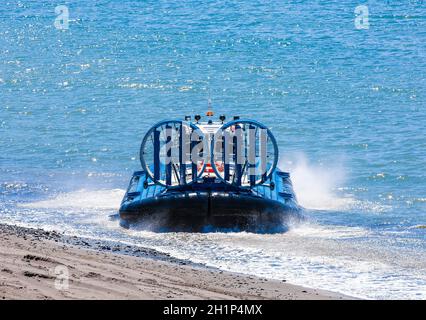 Sur aéroglisseur Pasific océan dans la péninsule du Kamtchatka Banque D'Images