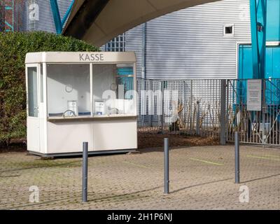 Vide guichet à l'entrée de l'événement lieu Kölner Tanzbrunnen pendant Corona Lockdown - Cologne Banque D'Images