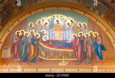 Fresque murale de l'Assomption de la Sainte Vierge Marie dans la cathédrale de Kaliningrad du Christ Sauveur, Russie.Photographié le 22 janvier 2021 Banque D'Images