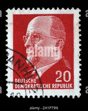 Timbre imprimé en République démocratique allemande - Allemagne de l'est montre le président Walter Ulbricht (politicien communiste, premier secrétaire de l'unité socialiste Pa Banque D'Images