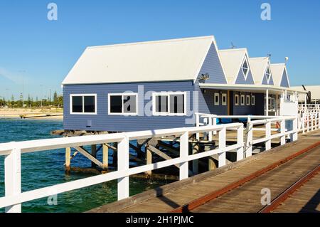 Gare de Jetty et boutiques - Busselton, WA, Australie Banque D'Images