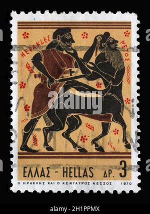 Le timbre imprimé en Grèce montre Hercules Deeds - Hercules et Centaur Nessus, vers 1970 Banque D'Images