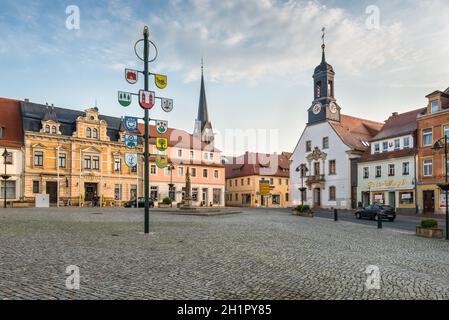 Wilsdruff, Allemagne - 30 mai 2016 : Ville de Wilsdruff tôt le matin, près de Dresde, Saxe, Allemagne. Dresde se trouve à 14 km de la ville. Banque D'Images