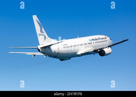 Héraklion, Grèce - 15 septembre 2018 : avion Boeing 737-400 d'Air Mediterranean à l'aéroport d'Héraklion (HER) en Grèce. Boeing est un avion américain Banque D'Images