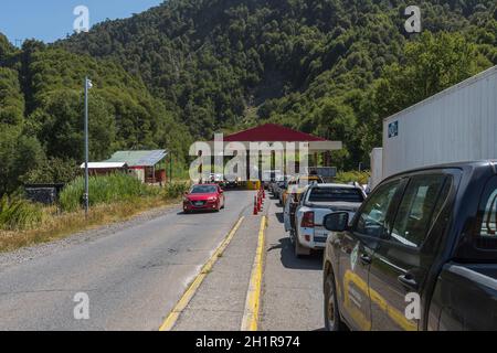 Poste frontière Argentine-Chili à l'ouest de Villa Pehuenia, Neuquen Banque D'Images