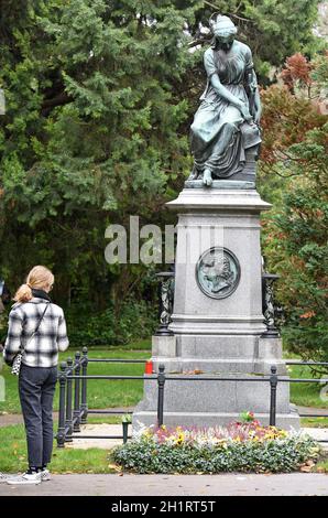 Ehrengrab von Wolfgang Amadeus Mozart auf dem Zentralfriedhof à Vienne - tombe honoraire de Wolfgang Amadeus Mozart dans le cimetière central de Vienne Banque D'Images