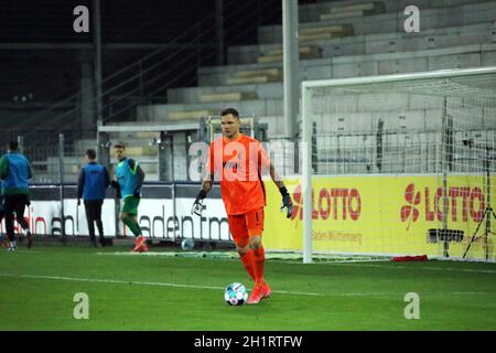 Torwart Rafal Gikiewicz (FC Augsbourg), 1.FBL: 20-21: 26.Sptg.SC FREIBURG - LES RÉGLEMENTATIONS DFL DU FC AUGSBURG INTERDISENT TOUTE UTILISATION DE PHOTOGRAPHIES EN TANT QU'IMAGE SE Banque D'Images