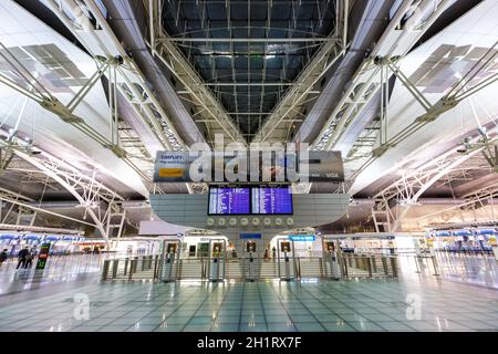 Porto, Portugal - 21 septembre 2021 : terminal de l'aéroport de Porto (OPO) au Portugal. Banque D'Images