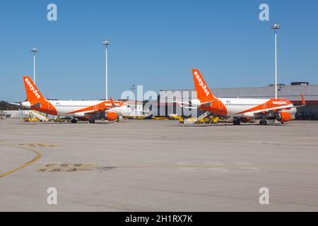 Porto, Portugal - 21 septembre 2021 : easyJet Airbus A320 à l'aéroport de Porto (OPO) au Portugal. Banque D'Images