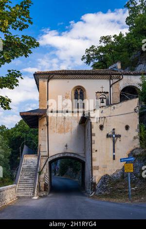 Eglise de Santa Maria Annunziata, Scanno, province de l'Aquila, région des Abruzzes, Italie Banque D'Images