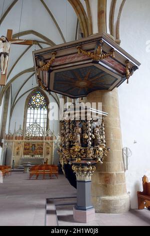 evangelische Neustädter Marienkirche aus dem 15. Jahrhundert - barocke Kanzel aus dem 17. Jahrhundert, Bielefeld, Nordrhein-Westfalen, Allemagne Banque D'Images
