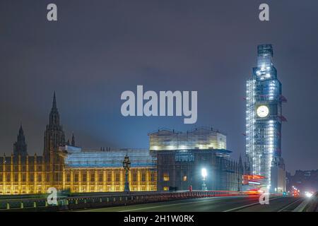 Palais de Westminster et Big Ben (en construction). Lieu de tournage : Royaume-Uni, Londres Banque D'Images