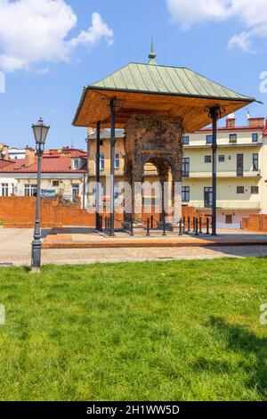 Tarnow, Pologne - 24 juillet 2021 : Synagogue Bima, plate-forme surélevée où la Torah est lue et où les prières sont conduites.C'est le seul élément conservé Banque D'Images