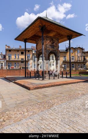 Tarnow, Pologne - 24 juillet 2021 : Synagogue Bima, plate-forme surélevée où la Torah est lue et où les prières sont conduites.C'est le seul élément conservé Banque D'Images