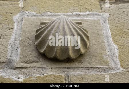 Détail d'un panneau pour les pèlerins sur le chemin de Santiago, tradition Banque D'Images