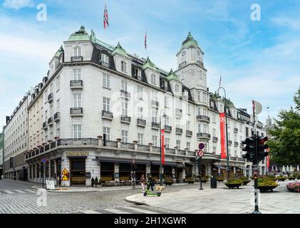 Oslo, Norvège. Septembre 2021. La vue extérieure du Grand Hotel Palace dans le centre-ville Banque D'Images