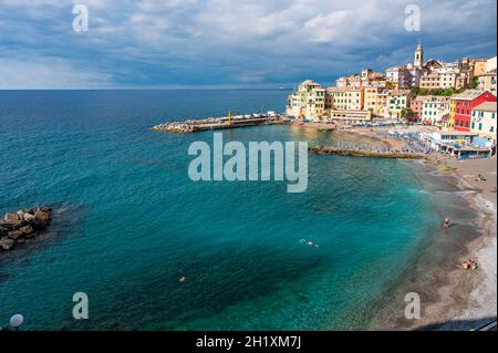 Vue sur l'ancien village de Bogliasco, sur la Riviera italienne Banque D'Images