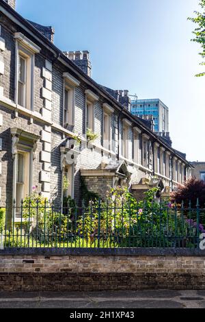 Les maisons en terrasse de Lady Mico construisent pour les veuves pauvres au XVIIe siècle, Stepney Green, Londres, Royaume-Uni Banque D'Images