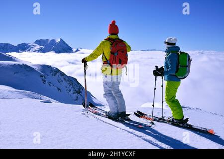 PAYSAGE AU SOMMET DE BELLECOTE À LA PLAGNE AVEC LE MASSIF DE LA VANOISE ET LE GRAND BAC EN ARRIÈRE-PLAN, (73) SAVOIE, RHÔNE-ALPES, FRANCE Banque D'Images