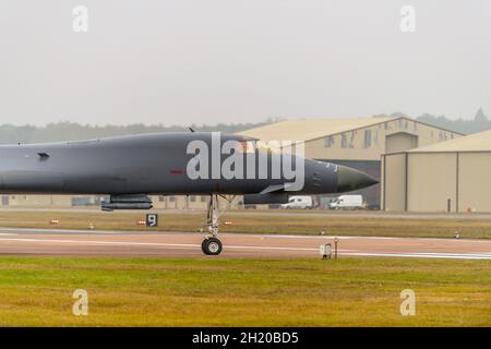 B1 avions lancer déployés de Dyess, AFB, à Fairford dans le cadre de la Force opérationnelle Bomber Europe. Les B1 appartiennent à l'escadron de la bombe expéditionnaire 9th Banque D'Images