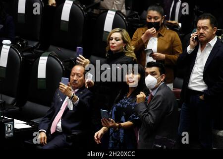 Non exclusif : le président de la Chambre des députés mexicaine, Sergio Gutierrez, et le président du Tribunal électoral de la magistrature de la Banque D'Images