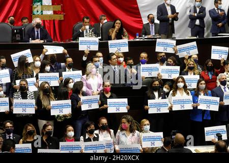 Non exclusif : le président de la Chambre des députés mexicaine, Sergio Gutierrez, et le président du Tribunal électoral de la magistrature de la Banque D'Images