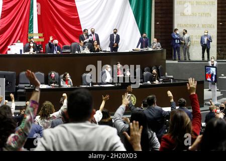 Non exclusif : le président de la Chambre des députés mexicaine, Sergio Gutierrez, et le président du Tribunal électoral de la magistrature de la Banque D'Images