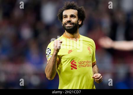 Madrid, Madrid, Espagne.19 octobre 2021.MOHAMED SALAH du FC Liverpool célèbre après avoir obtenu son score lors du match de football de la Ligue des champions entre l'Atlético de Madrid et le FC Liverpool au stade Wanda Metropolitano de Madrid, Espagne, le 19 octobre 2021 crédit : Ruben Albarran/ZUMA Wire/Alay Live News Banque D'Images