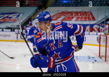 Saint-Pétersbourg, Russie.19 octobre 2021.Nikita Gusev (No.97) de SKA Saint-Pétersbourg vu pendant la saison régulière 2021-22 de la KHL de la Ligue de hockey Kontinental entre SKA Saint-Pétersbourg et Jokerit Helsinki au Palais des sports de glace.Score final; SKA Saint Petersburg 2:0 Jokerit Helsinki.Crédit : SOPA Images Limited/Alamy Live News Banque D'Images