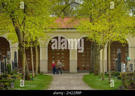 Urn graves Nordfriedhof, Ungererstrasse, Munich, Bavière, Allemagne Banque D'Images